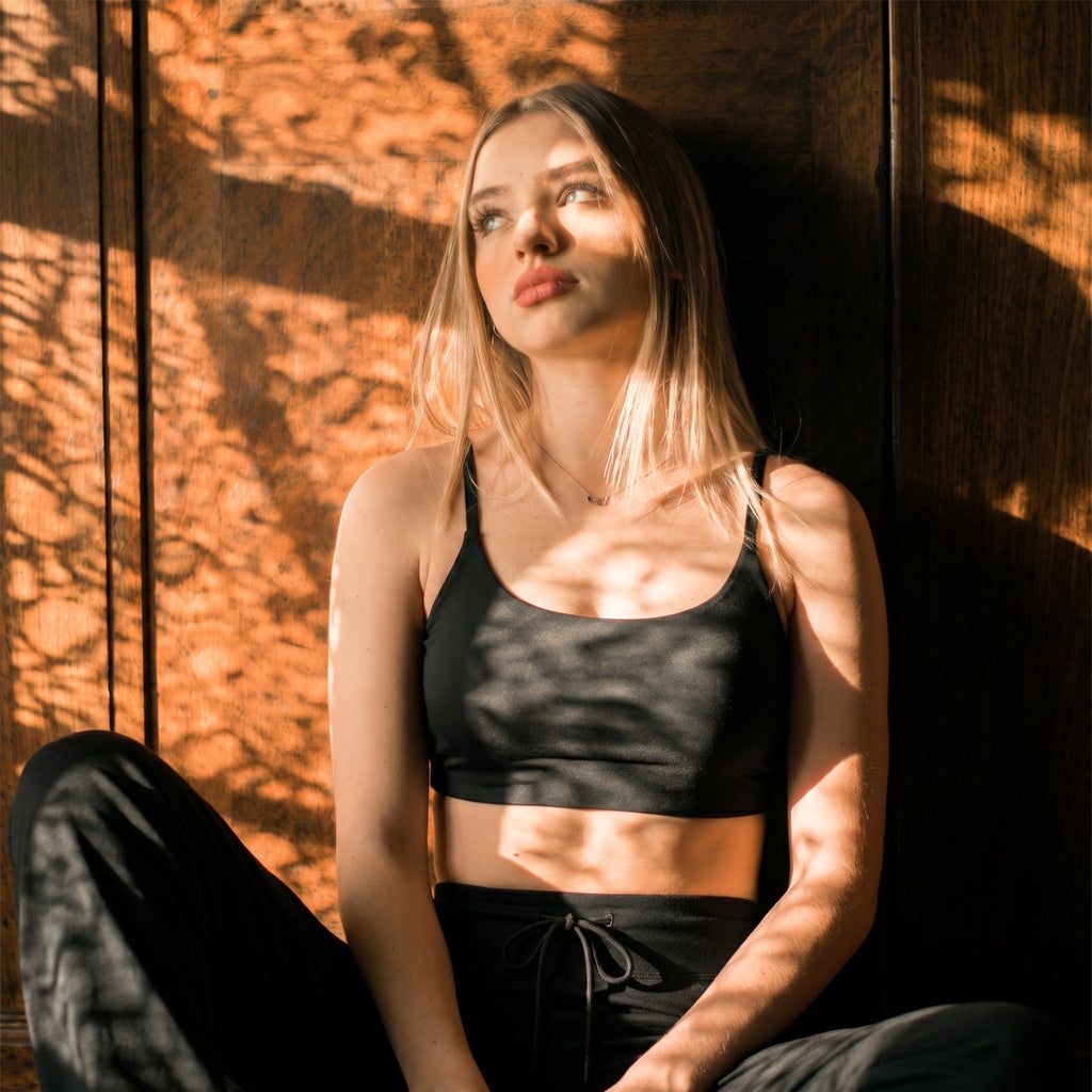 Aoxjox "Metamorph" Twist Back Sports Bra