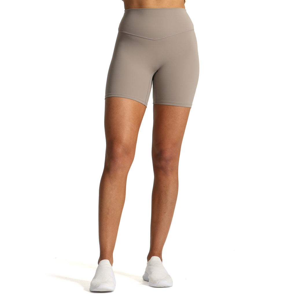 Aoxjox "Metamorph" V- Seam Shorts