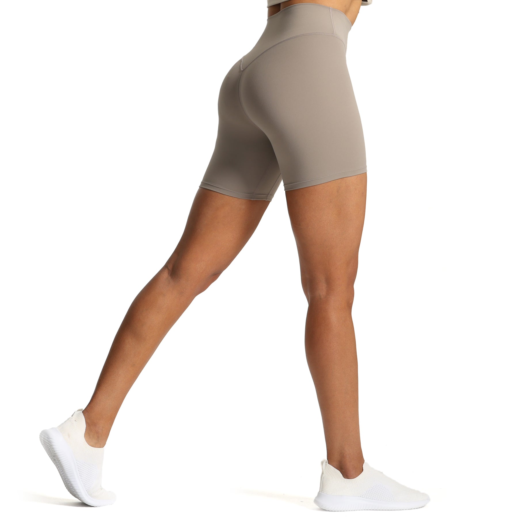 Aoxjox "Metamorph" V- Seam Shorts