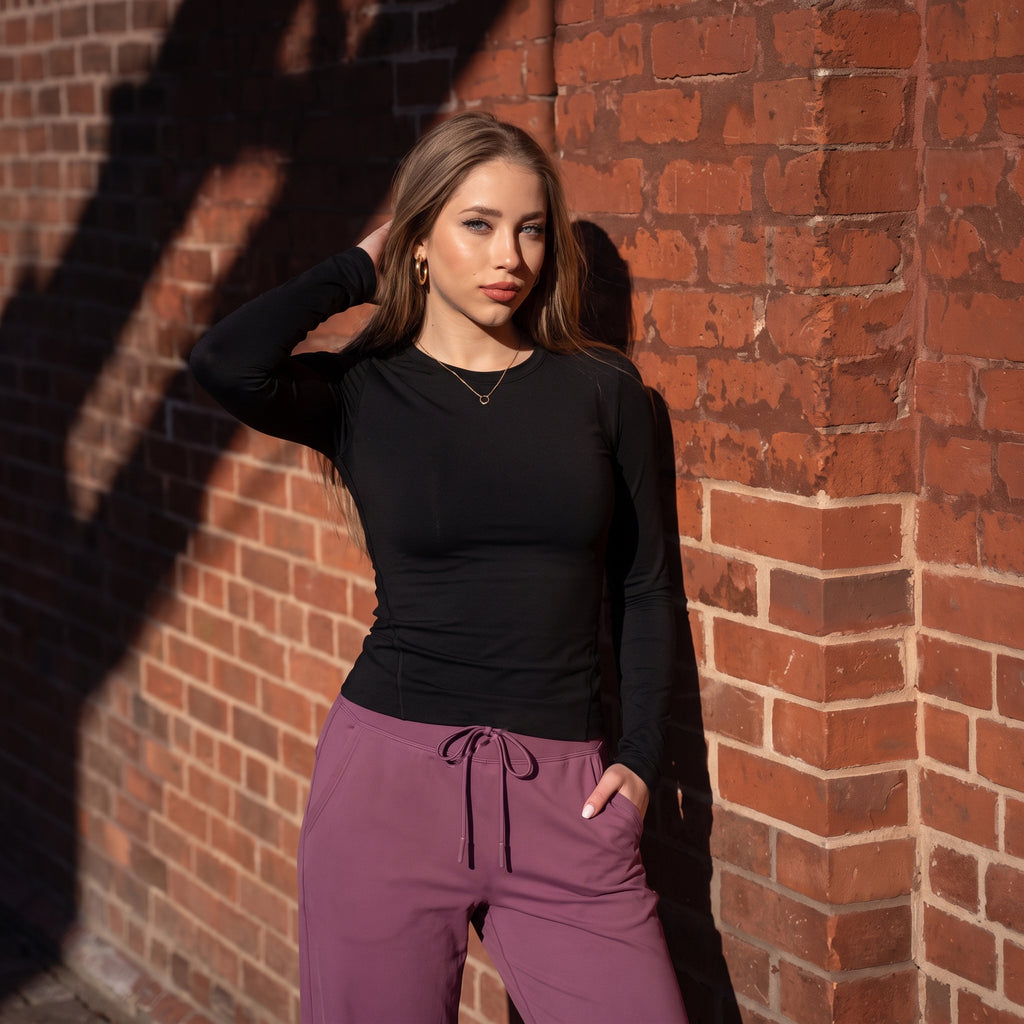 Aoxjox "Form" Sleek Fit Long Sleeve T-Shirts